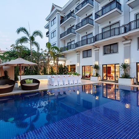Ratana Angkor Hotel Сиемрип Экстерьер фото