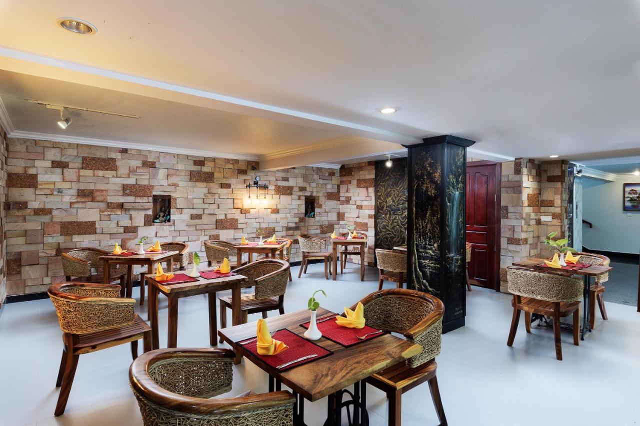 Ratana Angkor Hotel Сиемрип Экстерьер фото
