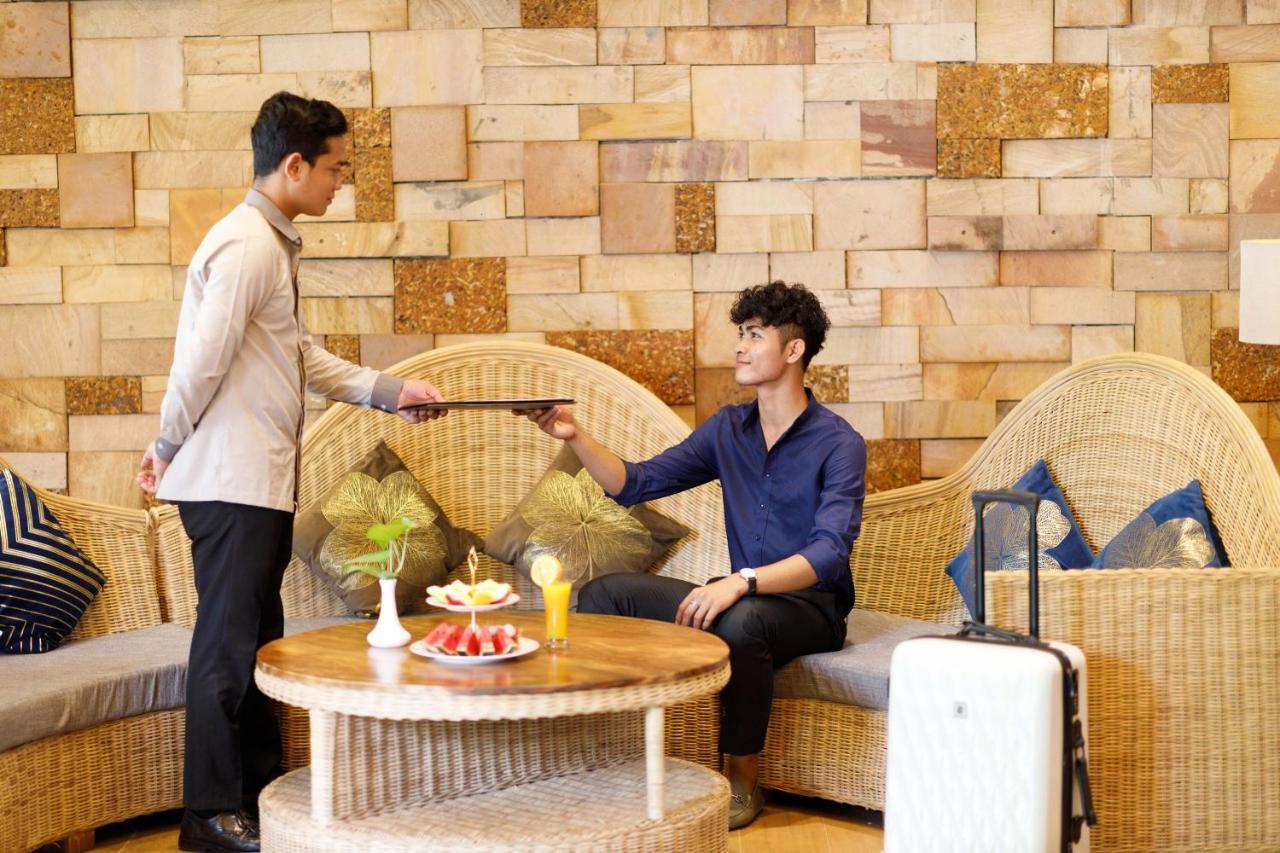 Ratana Angkor Hotel Сиемрип Экстерьер фото