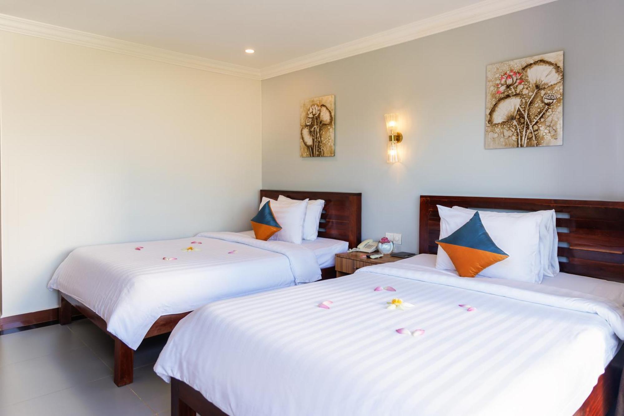 Ratana Angkor Hotel Сиемрип Экстерьер фото
