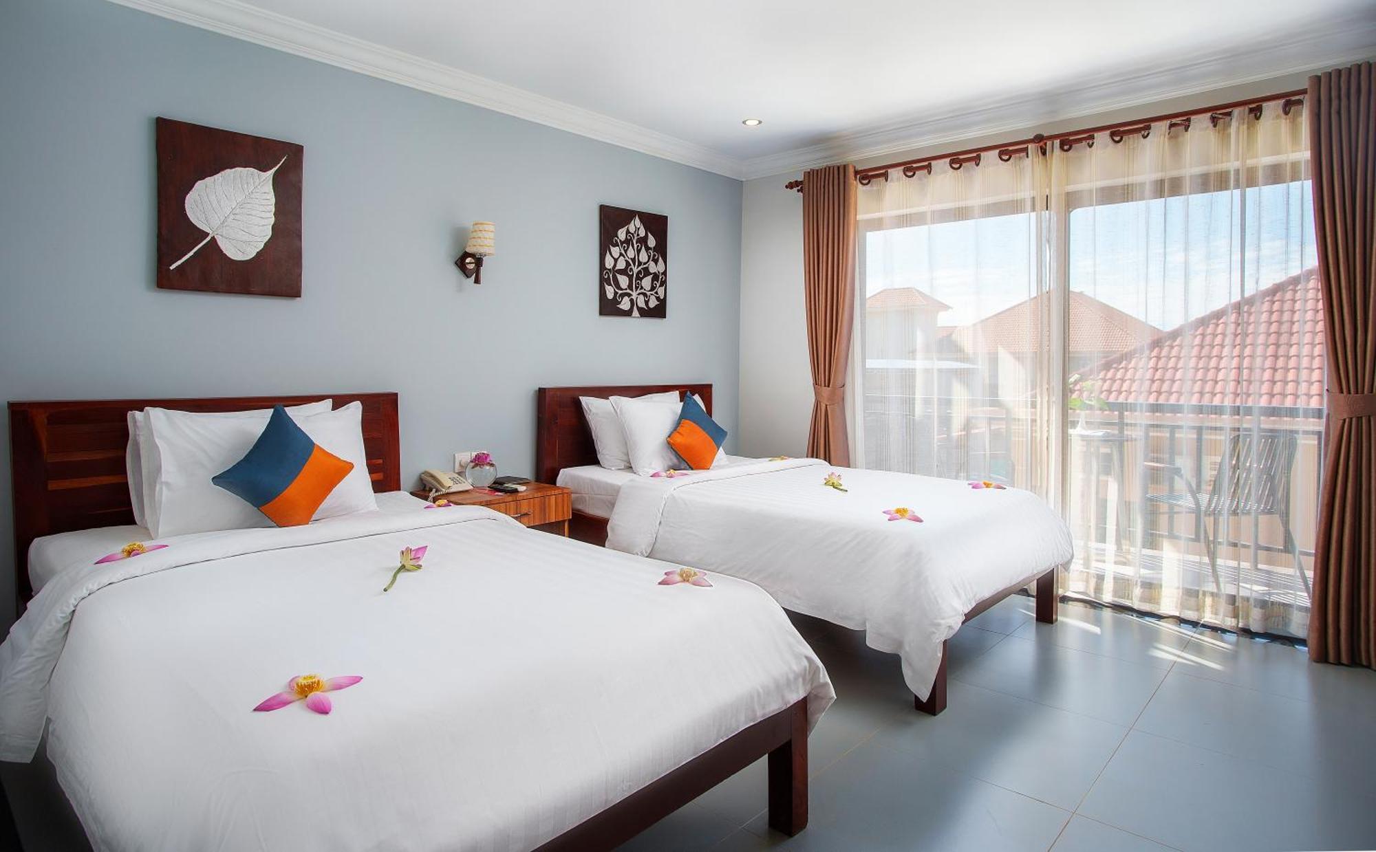 Ratana Angkor Hotel Сиемрип Экстерьер фото