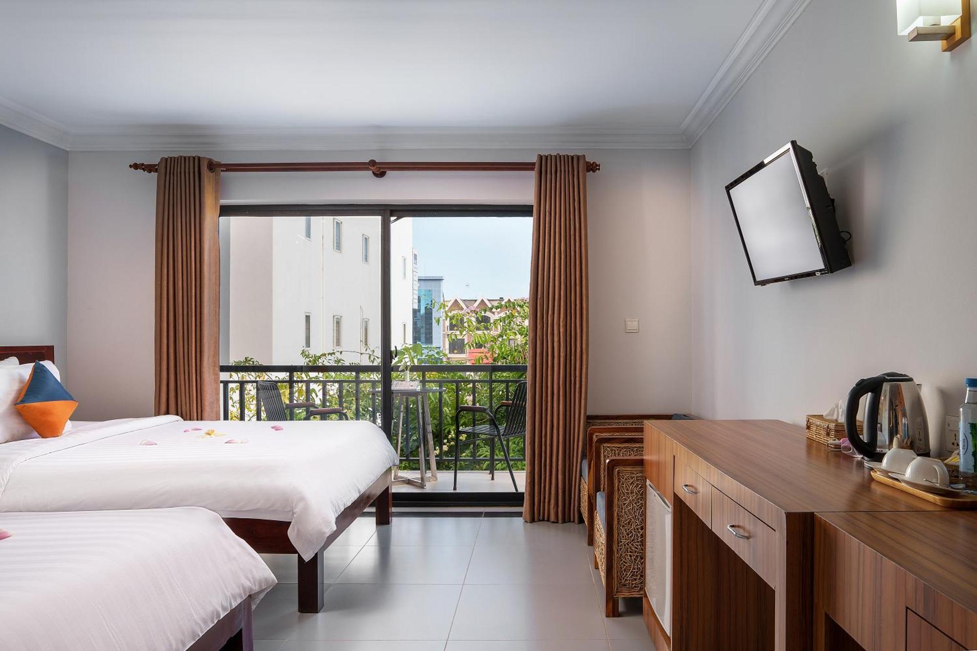 Ratana Angkor Hotel Сиемрип Экстерьер фото