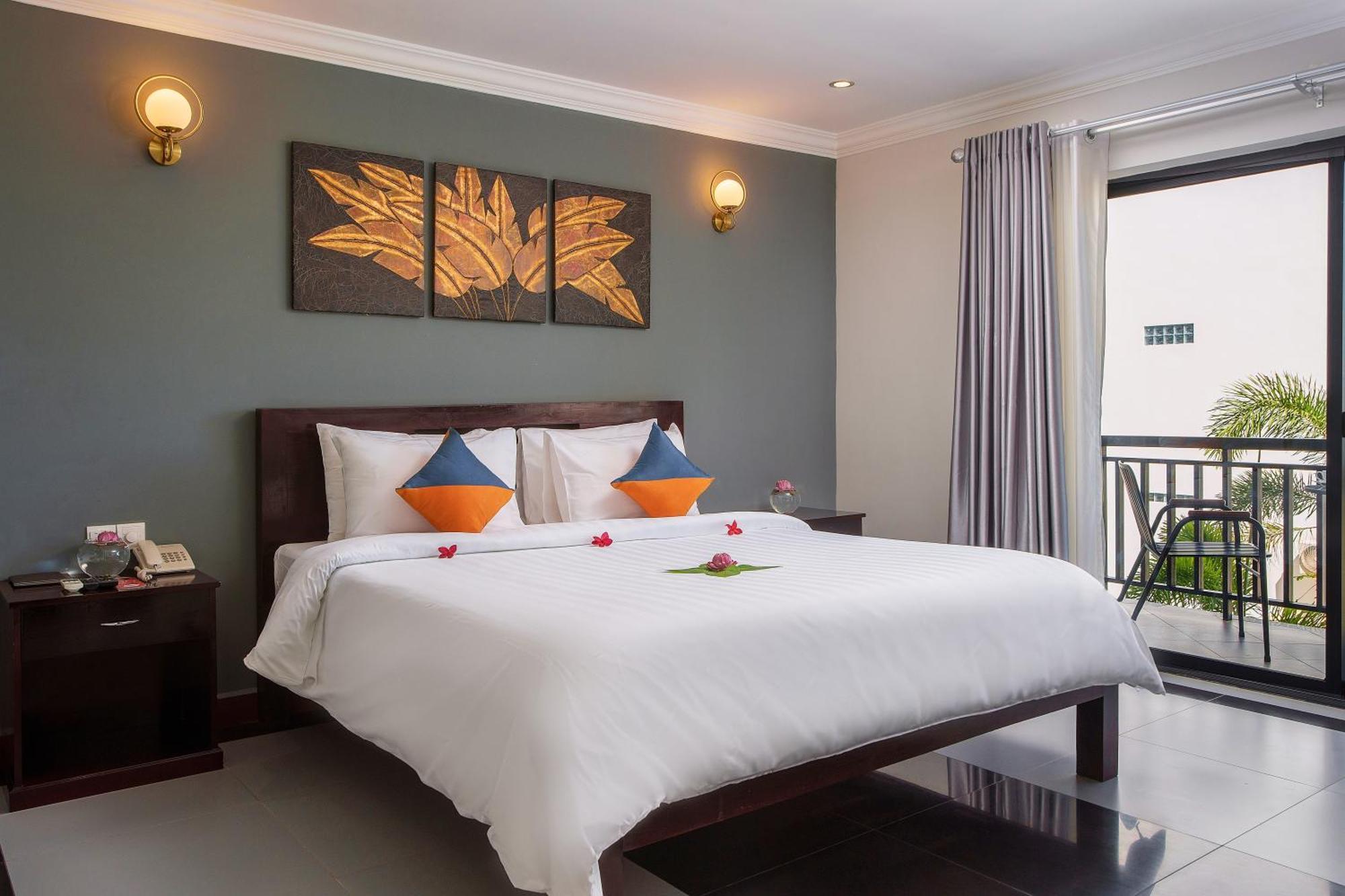 Ratana Angkor Hotel Сиемрип Экстерьер фото