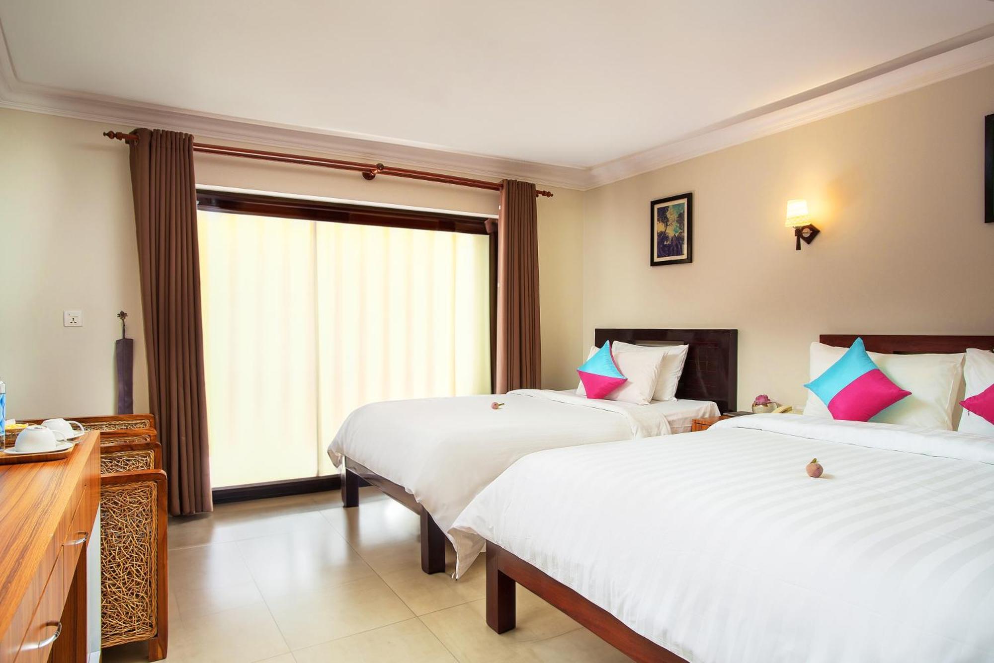 Ratana Angkor Hotel Сиемрип Экстерьер фото